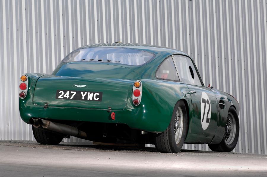  Aston Martin DB4 Lightweight Racer 1961 года  (фото 4 из 6)